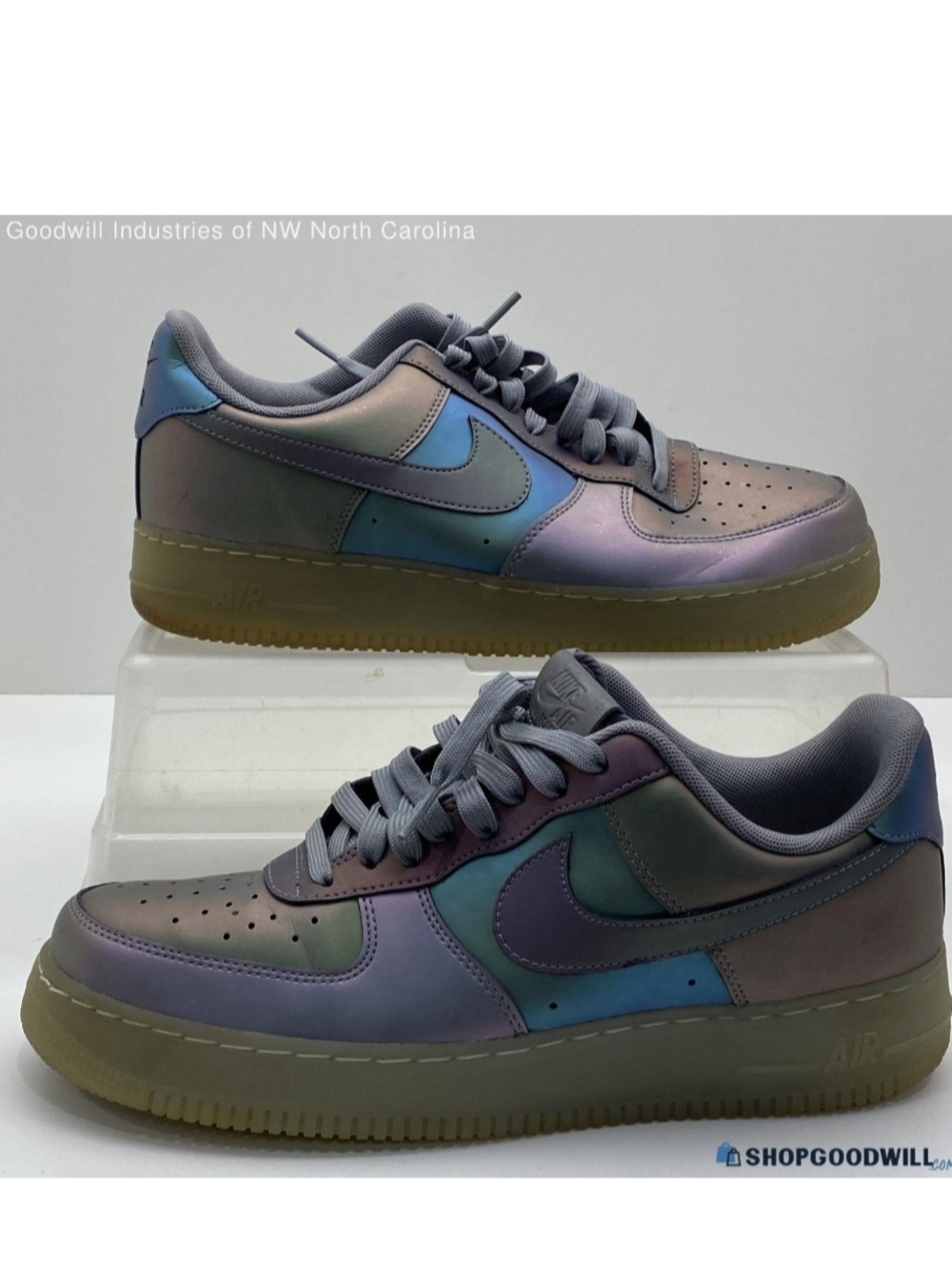 Nike Gray and Black Sneaker Label Detail